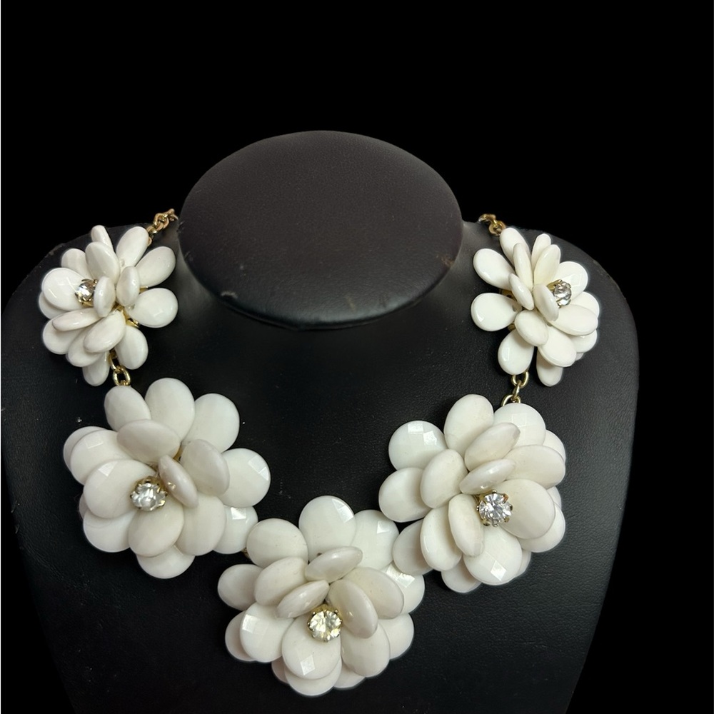 Jewelry Lot: Pre-loved Sets - Picture 5 of 6